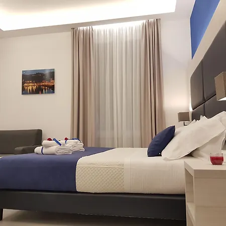 Cinqueterre Behind 4* La Spezia