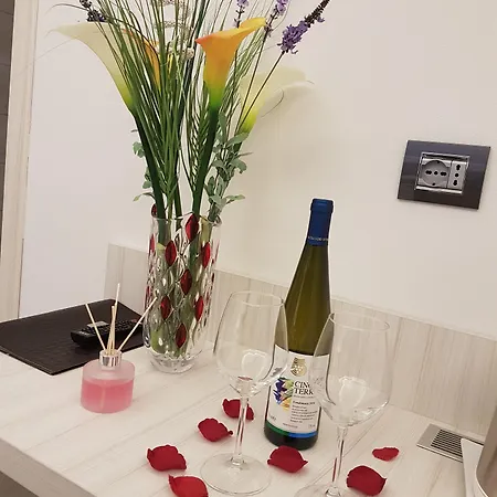 Cinqueterre Behind Gasthof La Spezia