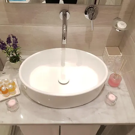 Cinqueterre Behind 4* La Spezia