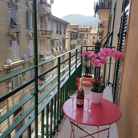 Cinqueterre Behind Gasthof La Spezia