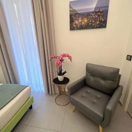 Pensionat Cinqueterre Behind 4*